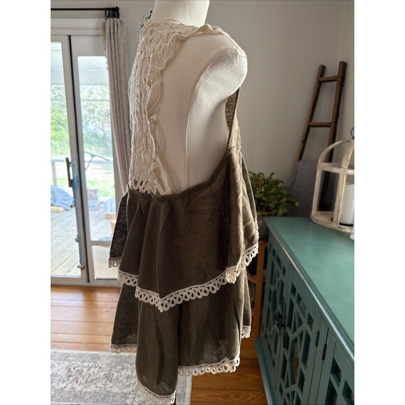 Hayden Los Angeles Sleveless Boho Ruffle Olive Green Hi Lo Top Med - Picture 6 of 10